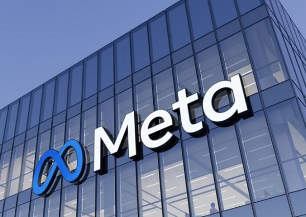 Квартальная выручка Meta Platforms сократилась впервые с момента основания Квартальная выручка Meta Platforms сократилась впервые с момента основания
